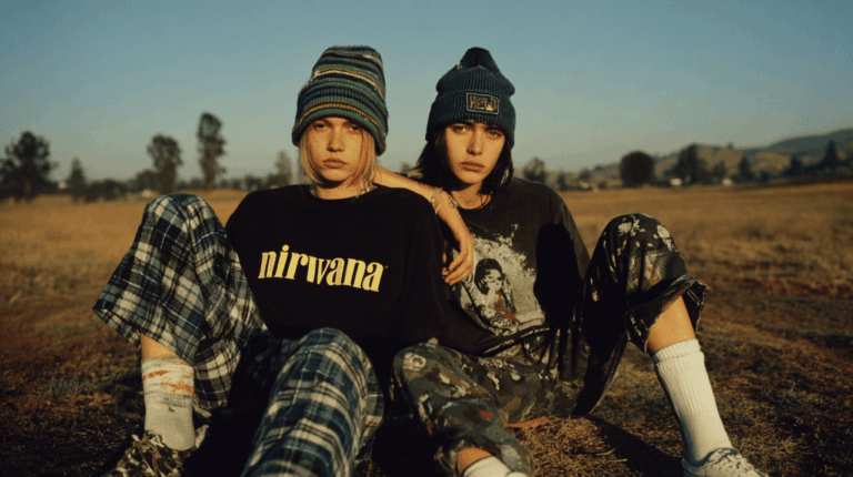 grunge-style-jeune-assis-campagne